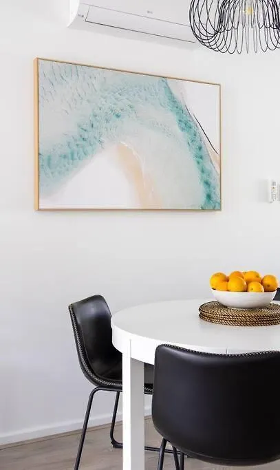 Apartment Casa Del Soul, On The Beach, Steps To Henley Square! Henley Beach South